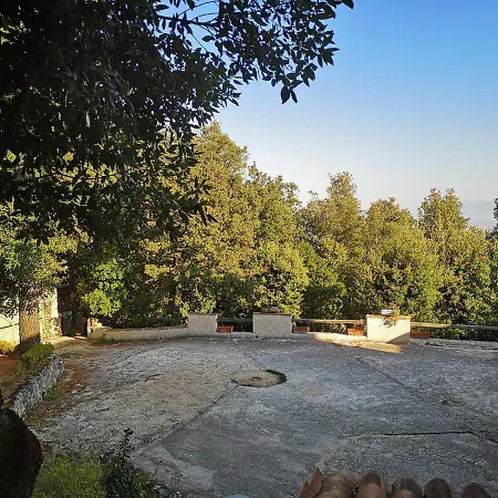 Holiday home Casa Arezzola